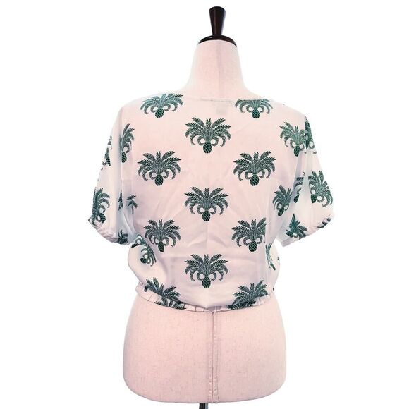 Ann Taylor Pineapple Blouse Cropped Short Gathered Sleeve Size Large White/Green - Picture 2 of 9